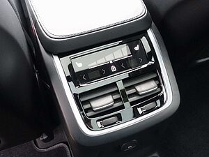 Volvo  Plus, T8 AWD/360°/HeadUP/Pano/H&K/BLIS/