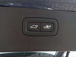 Volvo  Plus, T8 AWD/360°/HeadUP/Pano/H&K/BLIS/