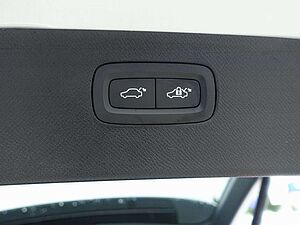 Volvo  Plus Dark T8 AWD Plug-inHybrid/AHK/360°/H&K