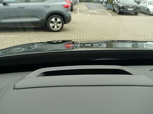 Volvo  Ultra Dark T8 AWD/HeadUP/360°/Pano/H&K/AHK