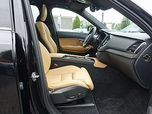 Volvo  Plus Bright T8 AWD Plug-In B&W/HUD/PANORAMA
