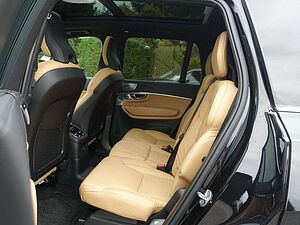 Volvo  Plus Bright T8 AWD Plug-In B&W/HUD/PANORAMA