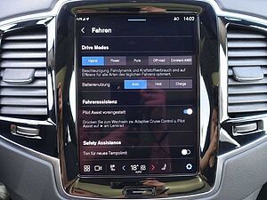 Volvo  Ultra T8 AWD Plug-in Hybrid/Pano/H&K