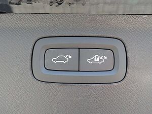 Volvo  Ultra T8 AWD Plug-in Hybrid/Pano/H&K