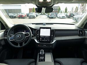 Volvo  Ultra Dark T8 AWD Plug-in Hybrid/AHK/HeadUP