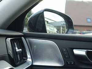 Volvo  Recharge Ultimate T8 AWD/360°Cam/Massage/B&W