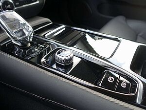 Volvo  Recharge Ultimate T8 AWD/360°Cam/Massage/B&W