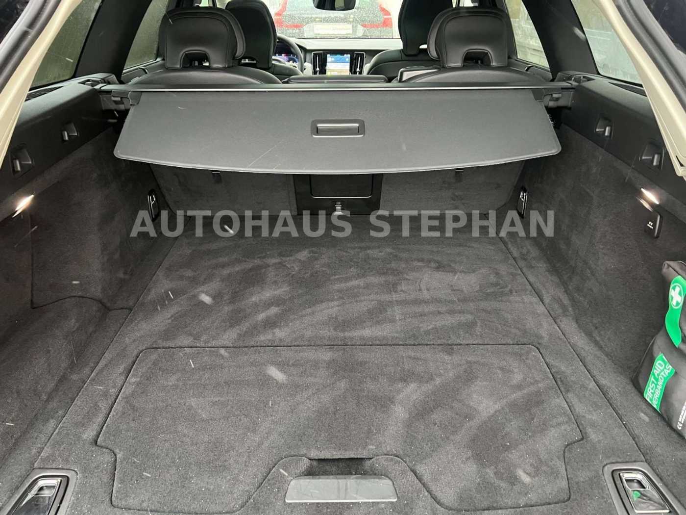 Volvo  Plus B4 D AWD Geartronic -33%