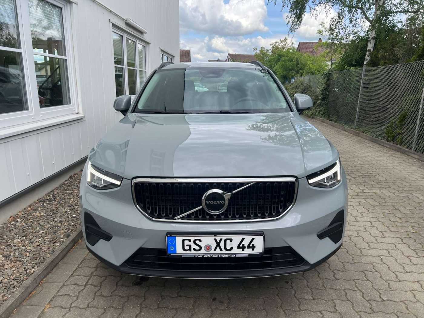 Volvo  B3 Autom. Essential MY25 NAVI KAMERA