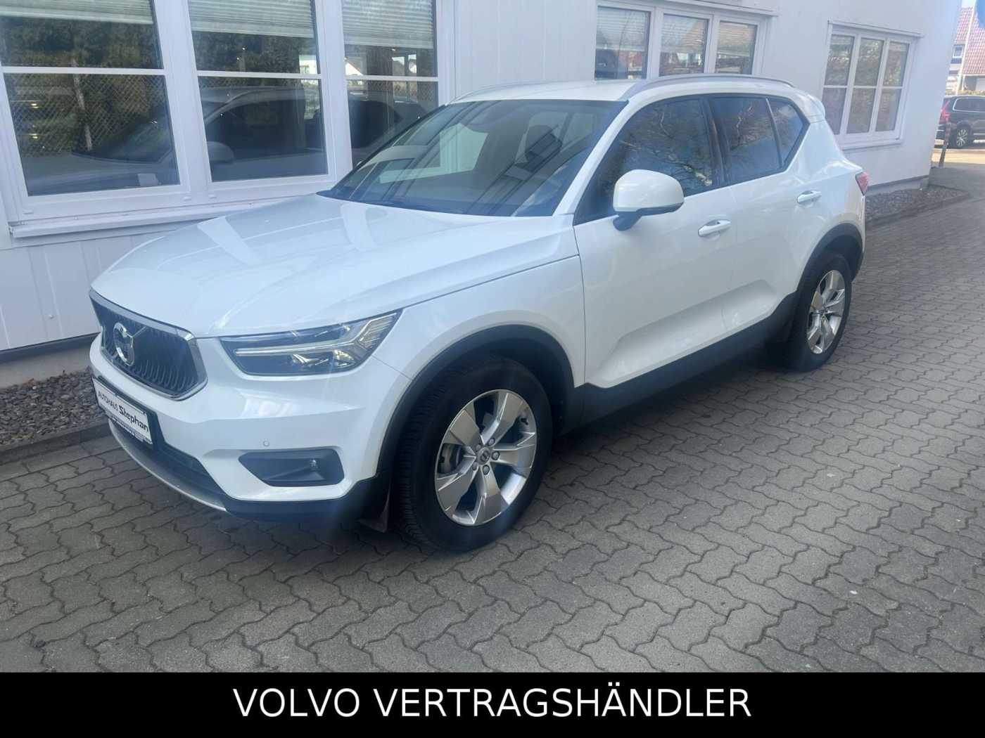 Volvo  T2 Momentum Pro NAVI GARANTIE