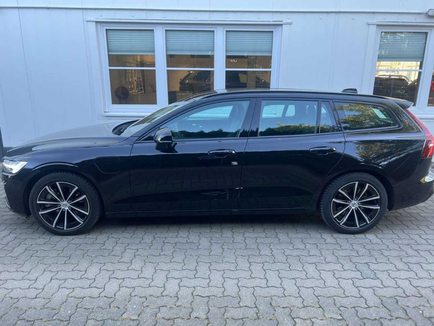 Volvo  Recharge T8 AWD Geartronic PLUS DARK -35%
