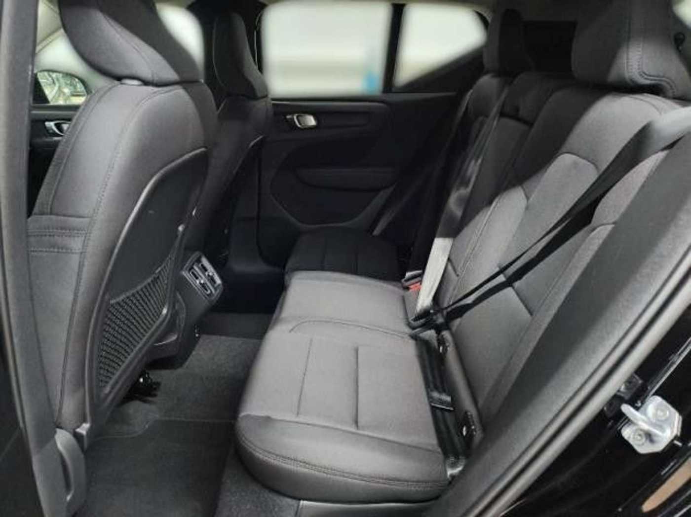 Volvo  T3 Automatik  Momentum Pro AHK GARANTIE