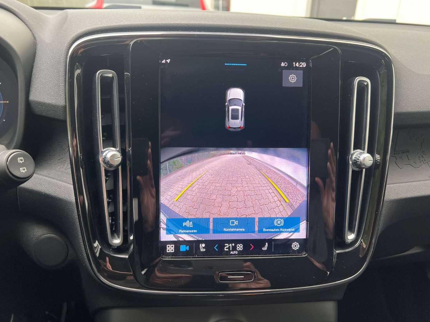 Volvo  Recharge Twin Engine AWD Core GARANTIE