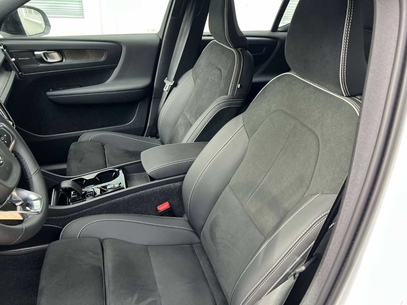 Volvo  Recharge T5 PLUS DARK AHK GARANTIE