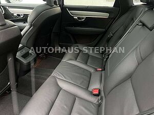 Volvo  Plus B4 D AWD Geartronic -33%