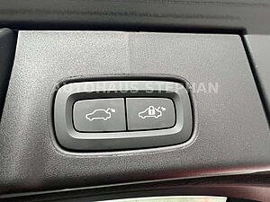 Volvo  Plus B4 D AWD Geartronic -33%