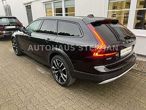 Volvo  Plus B4 D AWD Geartronic -33%
