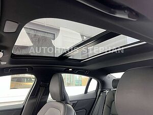 Volvo  B5 AWD Automatik Ultimate Dark Garantie