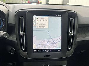 Volvo  B3 Autom. Essential MY25 NAVI KAMERA