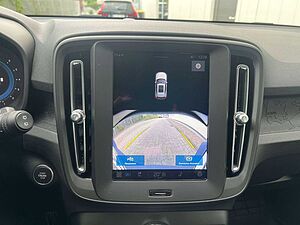 Volvo  B3 Autom. Essential MY25 NAVI KAMERA