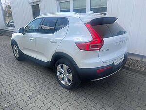 Volvo  T2 Momentum Pro NAVI GARANTIE