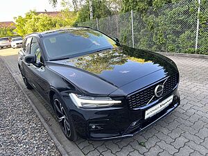 Volvo  B4 B Plus Dark Autom. MY24 GARANTIE -34%