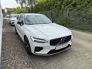 Volvo  B4 B Plus Dark Autom. MY25 GARANTIE