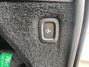 Volvo  B5 Diesel AWD Momentum Pro AHK GARANTIE