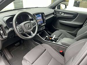 Volvo  Recharge Twin Engine AWD Core GARANTIE
