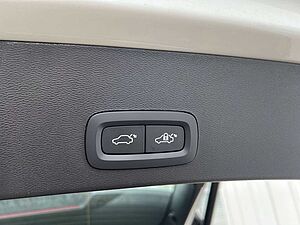 Volvo  Recharge T5 PLUS DARK AHK GARANTIE