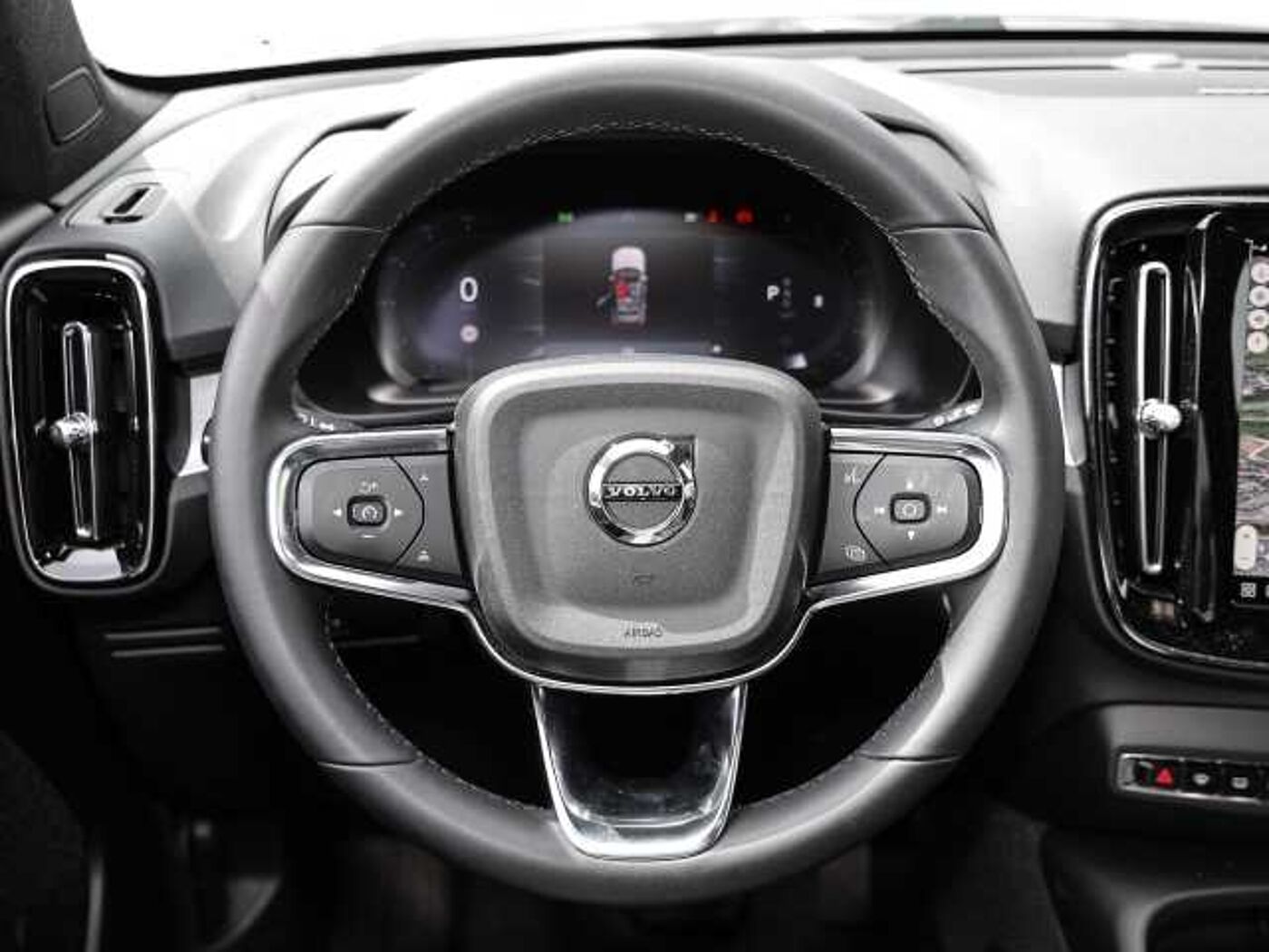 Volvo  Plus Dark 2WD B3 EU6d digitales Cockpit Memory Sitze Soundsystem HarmanKardon LE