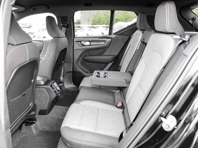 Volvo  Plus Dark 2WD B3 EU6d digitales Cockpit Memory Sitze Soundsystem HarmanKardon LE