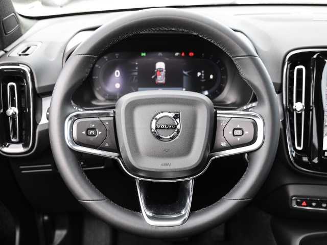 Volvo  Plus Dark 2WD B3 EU6d digitales Cockpit Memory Sitze Soundsystem HarmanKardon LE
