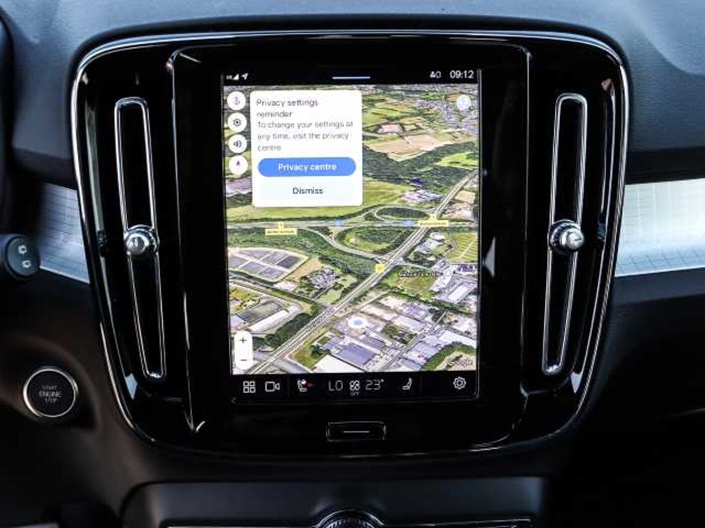 Volvo  Plus Dark 2WD B3 EU6d digitales Cockpit Memory Sitze Soundsystem HarmanKardon LE