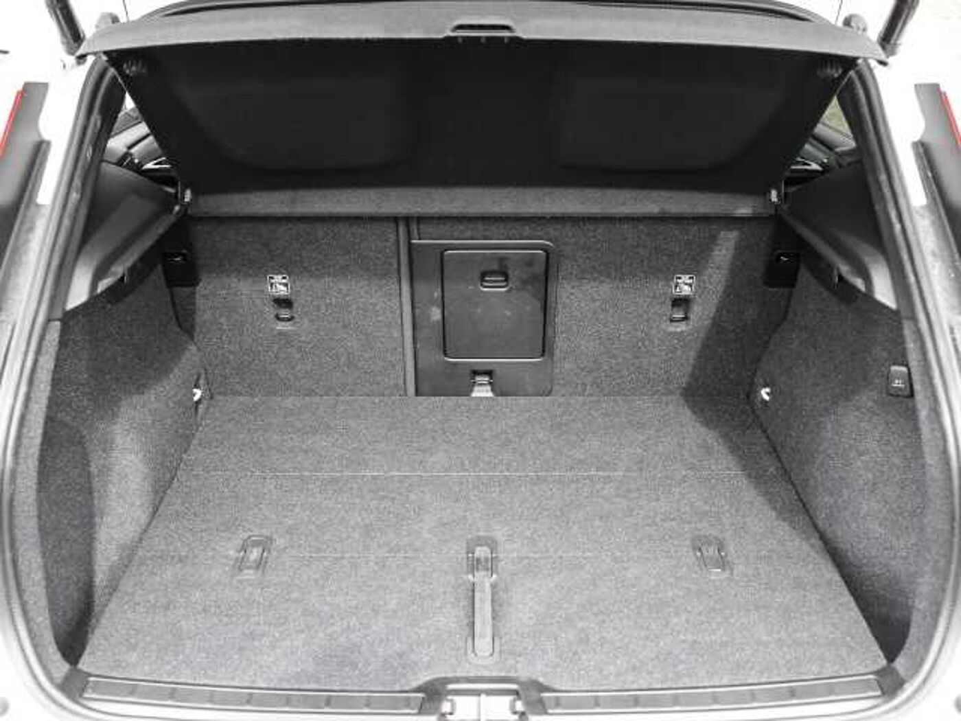 Volvo  Plus Dark 2WD B3 EU6d digitales Cockpit Memory Sitze Soundsystem HarmanKardon LE