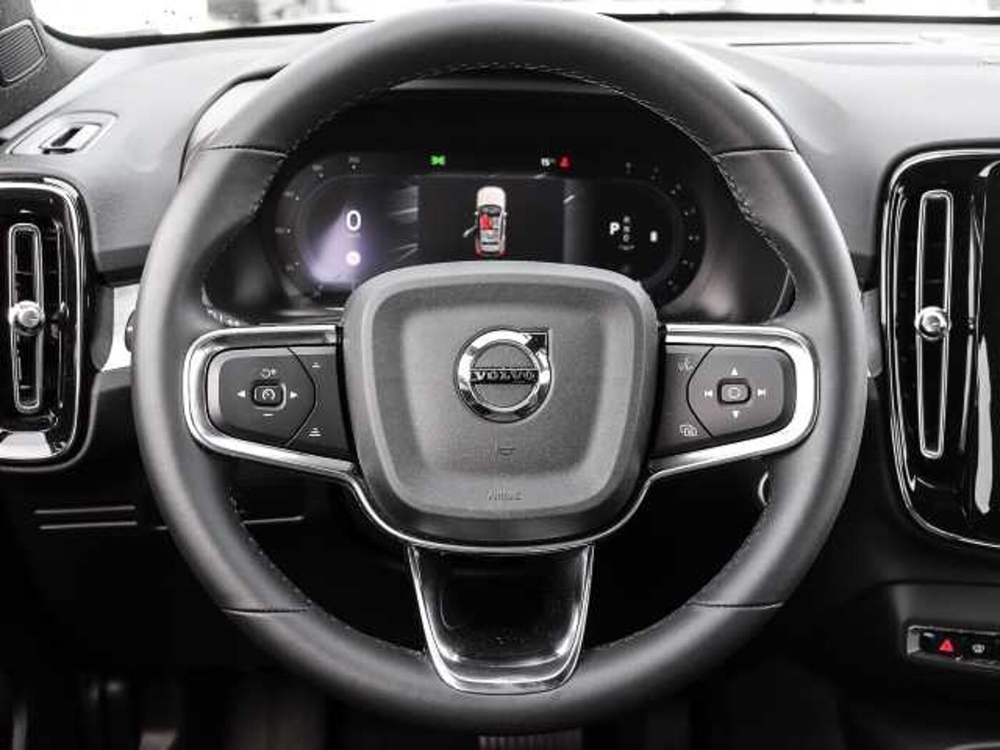 Volvo  Plus Dark 2WD B3 EU6d digitales Cockpit Memory Sitze Soundsystem HarmanKardon LE