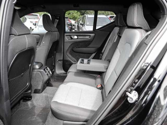 Volvo  Plus Dark 2WD B3 EU6d digitales Cockpit Memory Sitze Soundsystem HarmanKardon LE