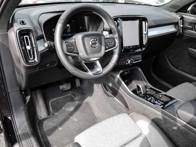 Volvo  Plus Dark 2WD B3 EU6d digitales Cockpit Memory Sitze Soundsystem HarmanKardon LE