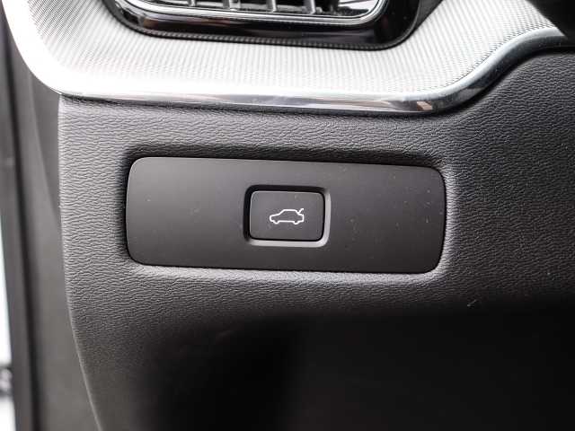 Volvo  Ultimate Dark AWD B4 Diesel EU6d Allrad HUD AD StandHZG digitales Cockpit Memory