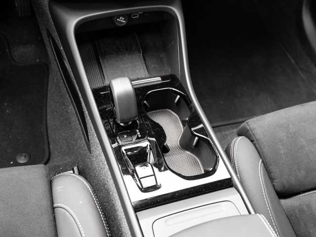 Volvo  Plus Dark 2WD B4 EU6d digitales Cockpit Memory Sitze Soundsystem HarmanKardon 36