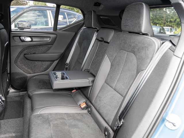 Volvo  Plus Dark 2WD B4 EU6d digitales Cockpit Memory Sitze Soundsystem HarmanKardon 36