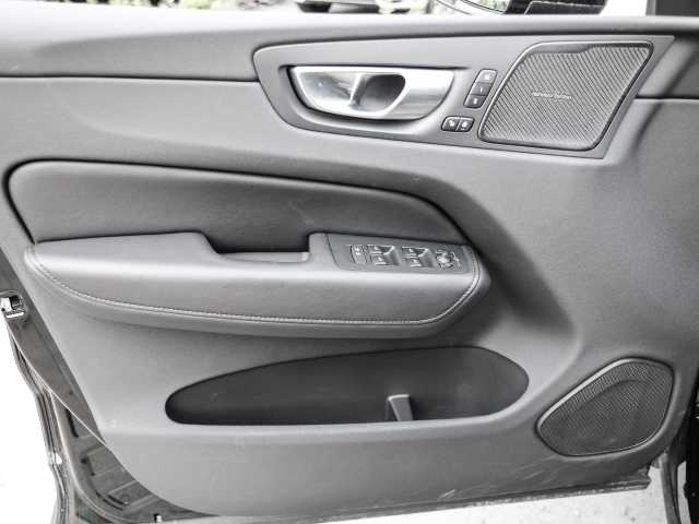 Volvo  Ultimate Dark AWD B4 Diesel EU6d Allrad HUD AD StandHZG digitales Cockpit Memory