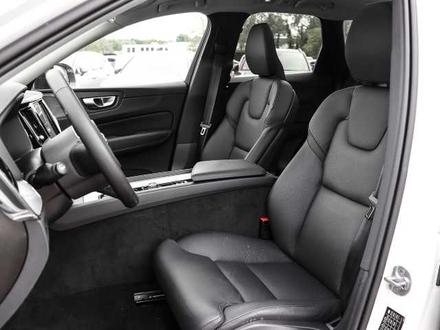 Volvo  Ultimate Dark AWD B4 Diesel EU6d Allrad HUD AD StandHZG digitales Cockpit Memory