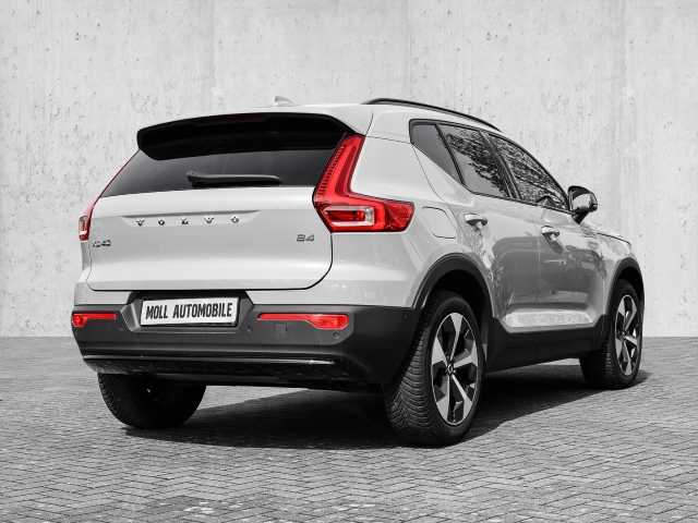 Volvo  Plus Dark 2WD B4 EU6d digitales Cockpit Memory Sitze Soundsystem HarmanKardon 36