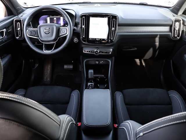 Volvo  Plus Dark 2WD B4 EU6d digitales Cockpit Memory Sitze Soundsystem HarmanKardon 36