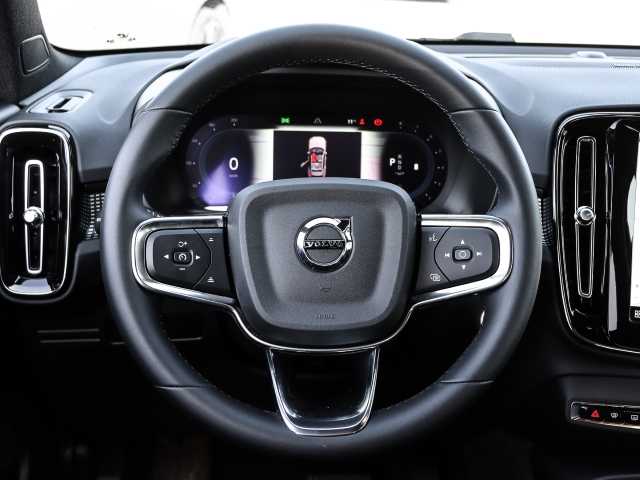 Volvo  Plus Dark 2WD B4 EU6d digitales Cockpit Memory Sitze Soundsystem HarmanKardon 36