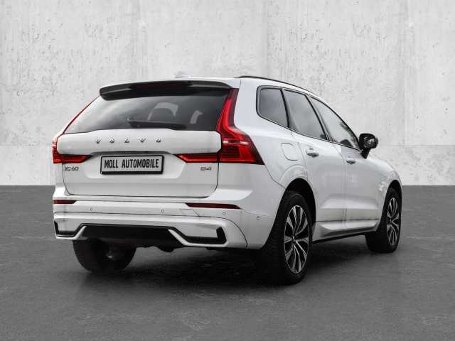Volvo  Plus Dark 2WD B4 Diesel EU6d digitales Cockpit Memory Sitze Soundsystem HarmanKa