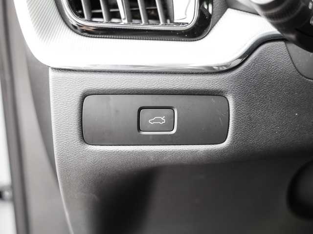 Volvo  Ultimate Dark AWD B5 Benzin EU6d Allrad HUD StandHZG Leder digitales Cockpit Mem
