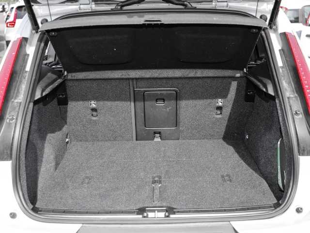 Volvo  Plus Dark 2WD B3 EU6d digitales Cockpit Memory Sitze Soundsystem HarmanKardon LE