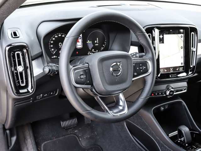 Volvo  Plus Dark Recharge Plug-In Hybrid 2WD T4 Twin Engine EU6d StandHZG Navi digitale